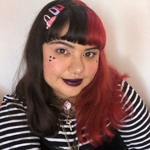 Meet your Posher, Mia